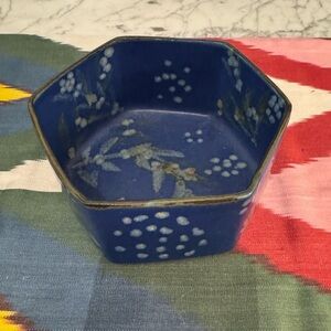Annapolis pottery butterfield hexagon bowl. Like new